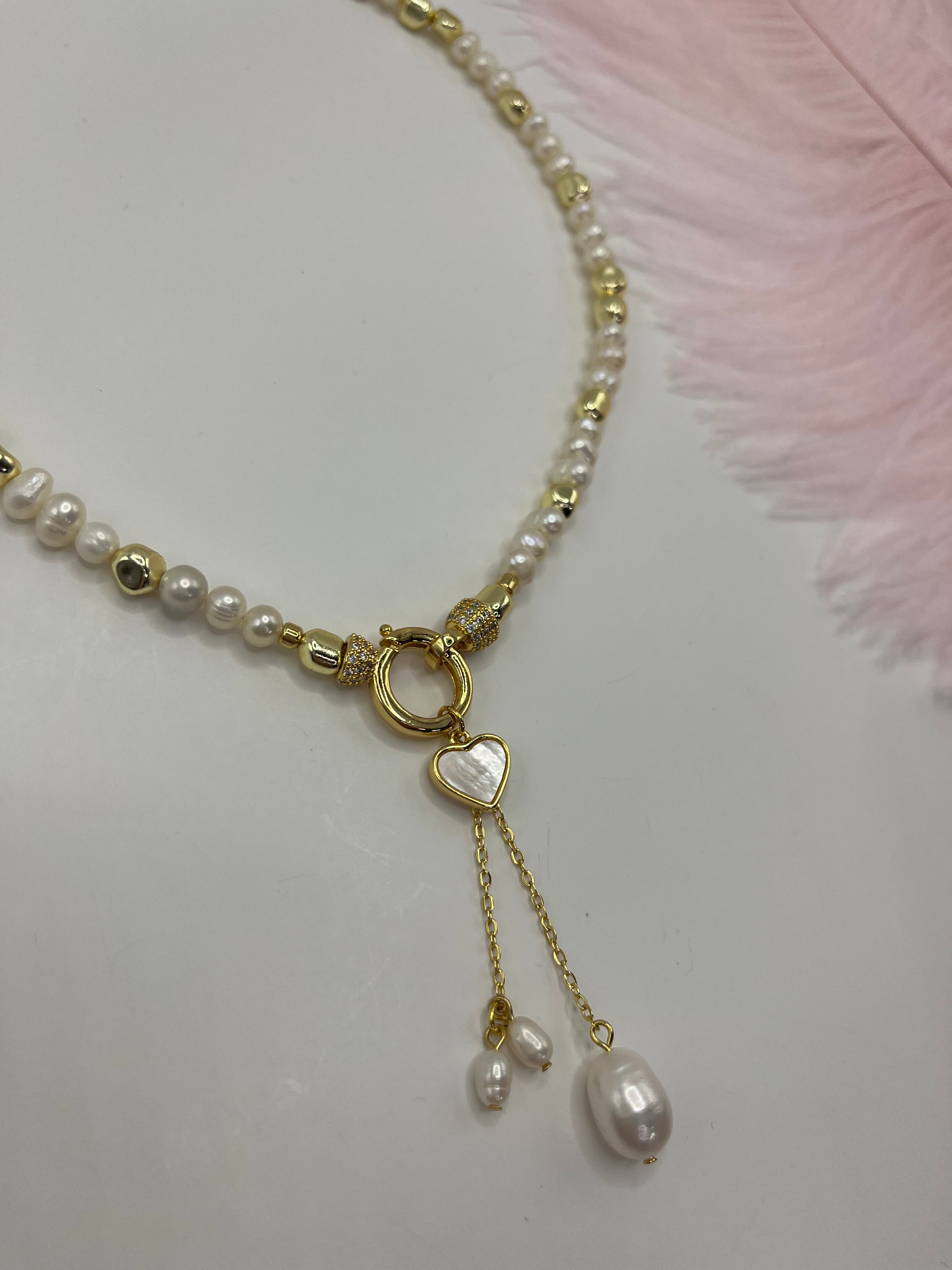 Freshwater Pearl Choker Necklace with heart pendant: 18K Gold Plated