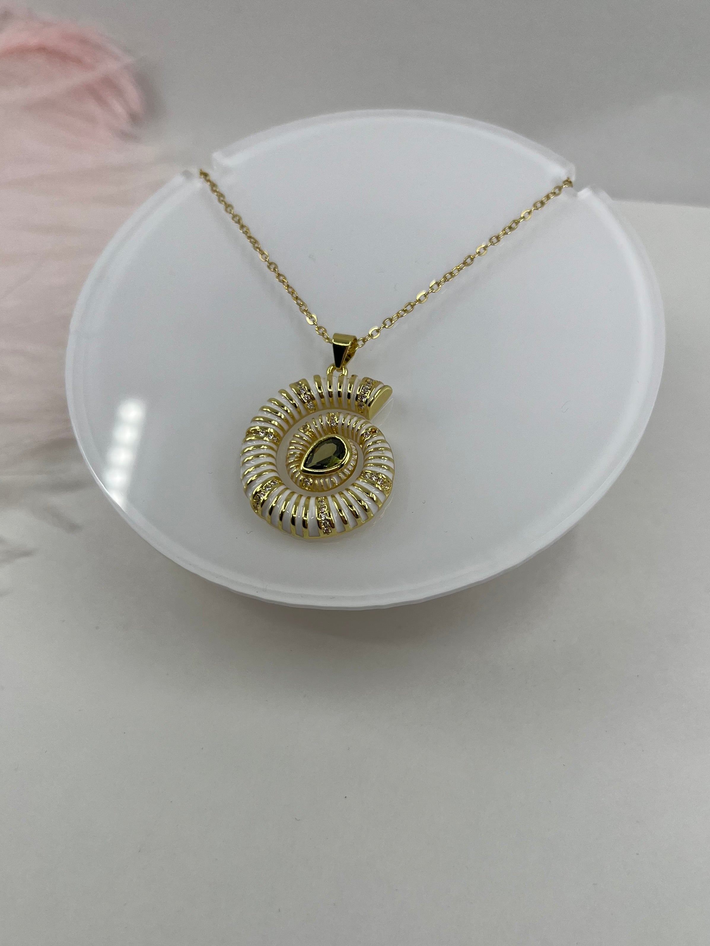 Necklace with 18K Gold shell conch pendant