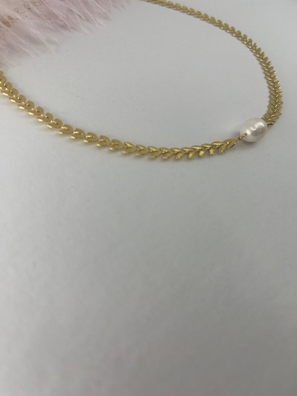 18K Gold Chain choker with natural pearl