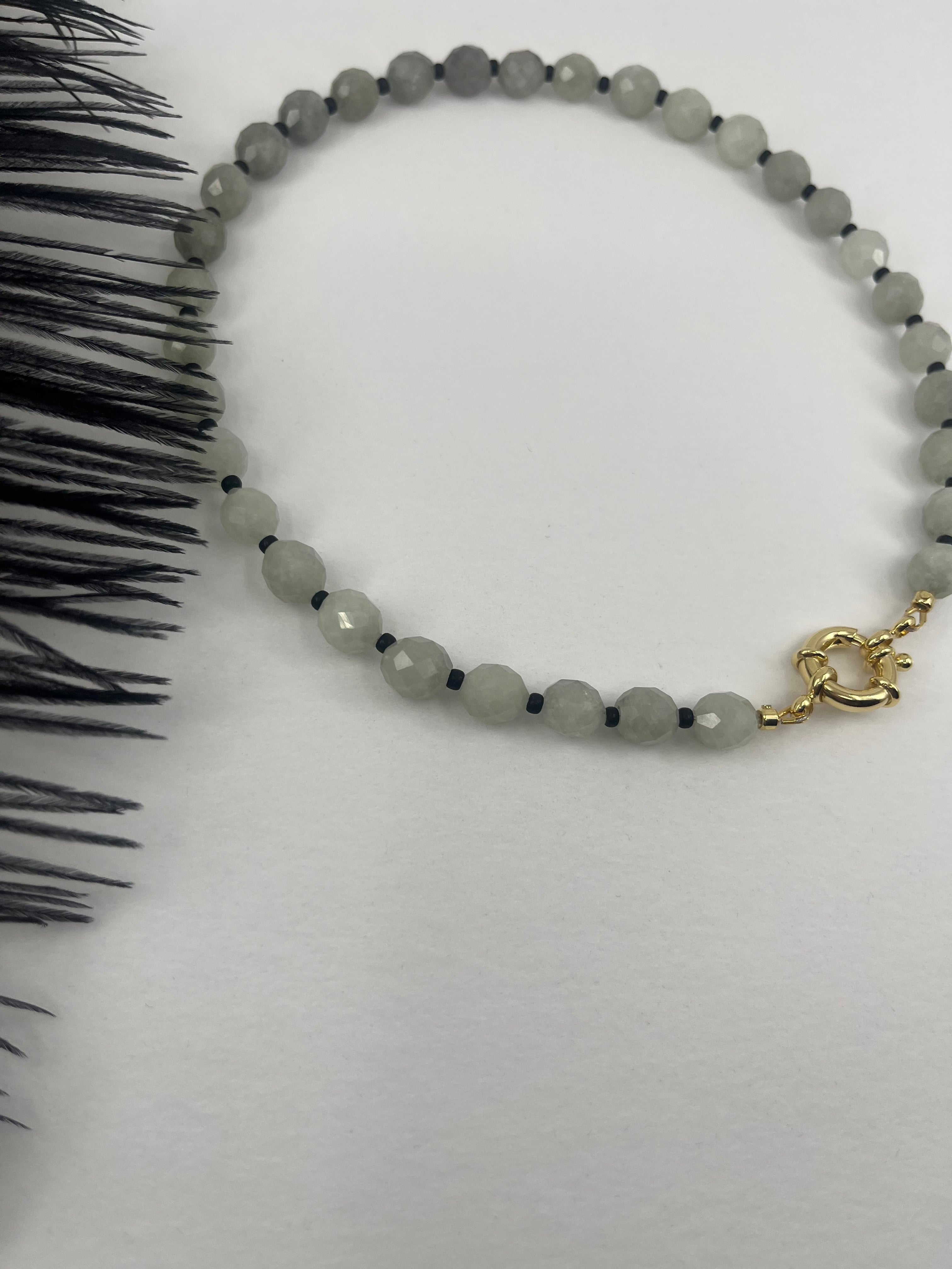 Natural Malaysia Jade Necklace with Gold clasp