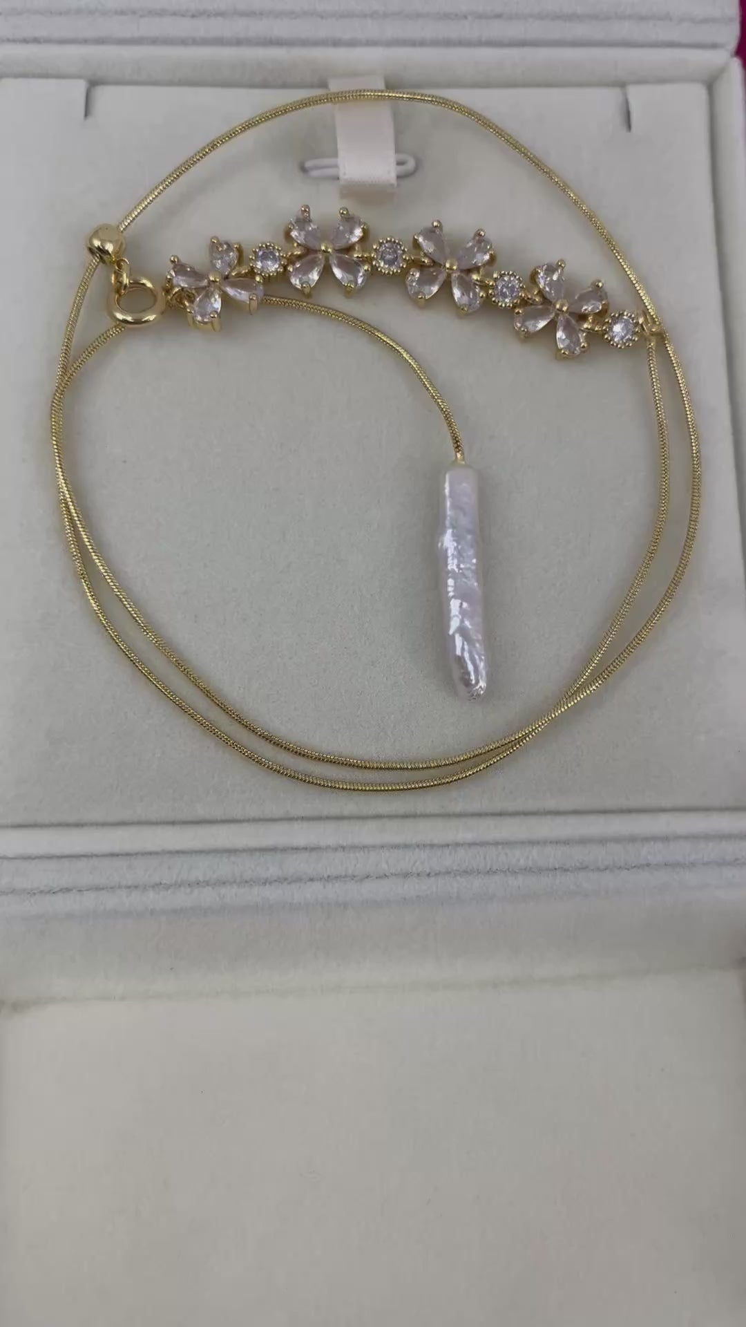 Baroque Pearl and zirconia Y-Necklace, 18k gold plated