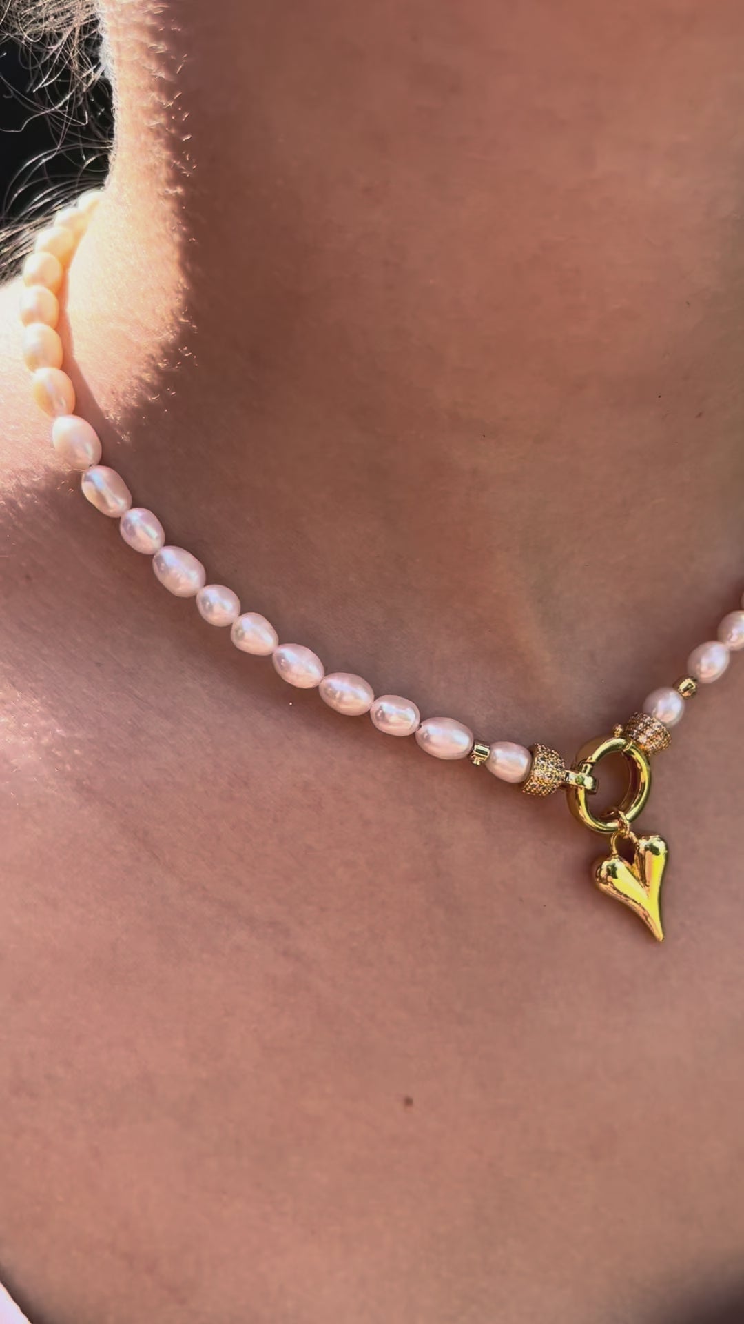 Freshwater Pearl Choker Necklace with heart pendant: 18K Gold Plated, Vintage Style.