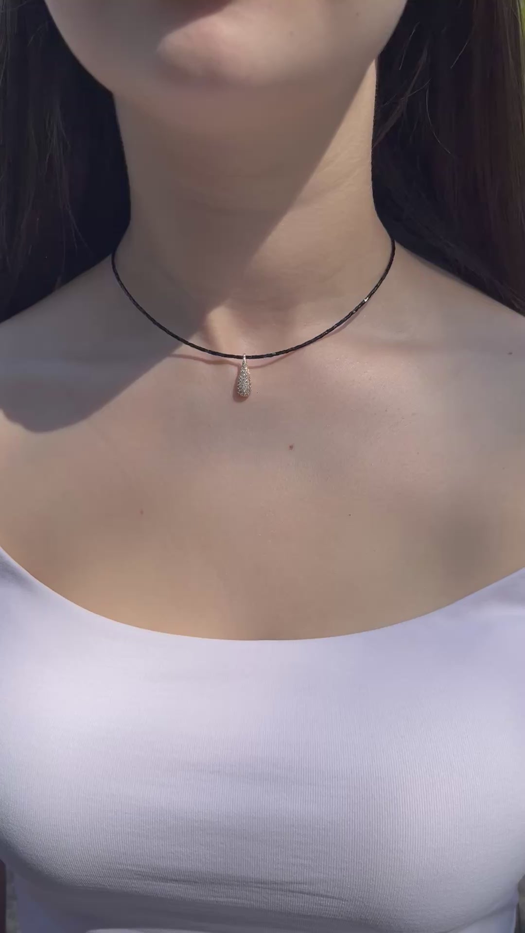 Beaded choker with zirconia teardrop pendants: 18K Gold Plated