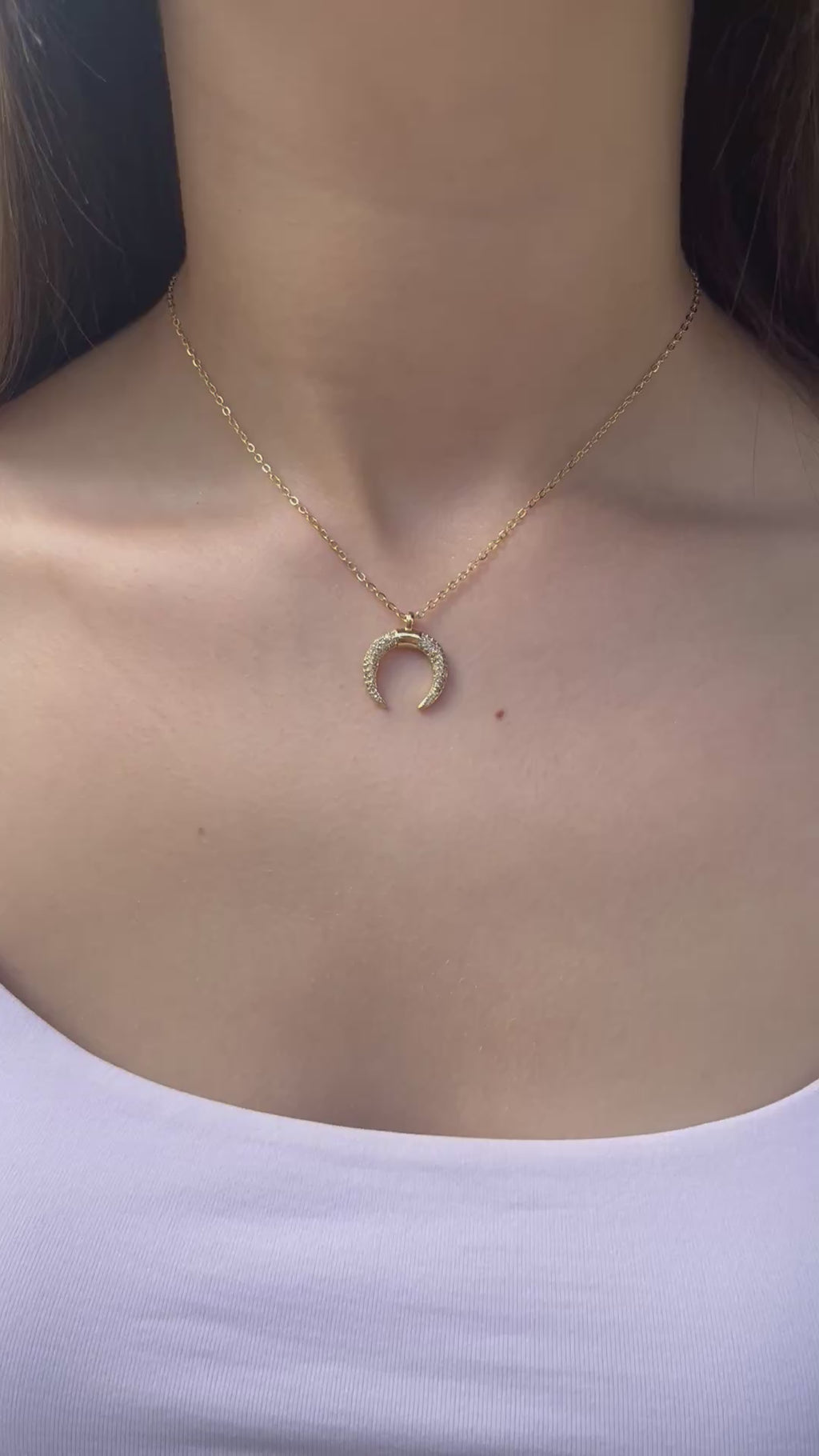 Choker necklace with zirconia moon pendants: 18K Gold Plated