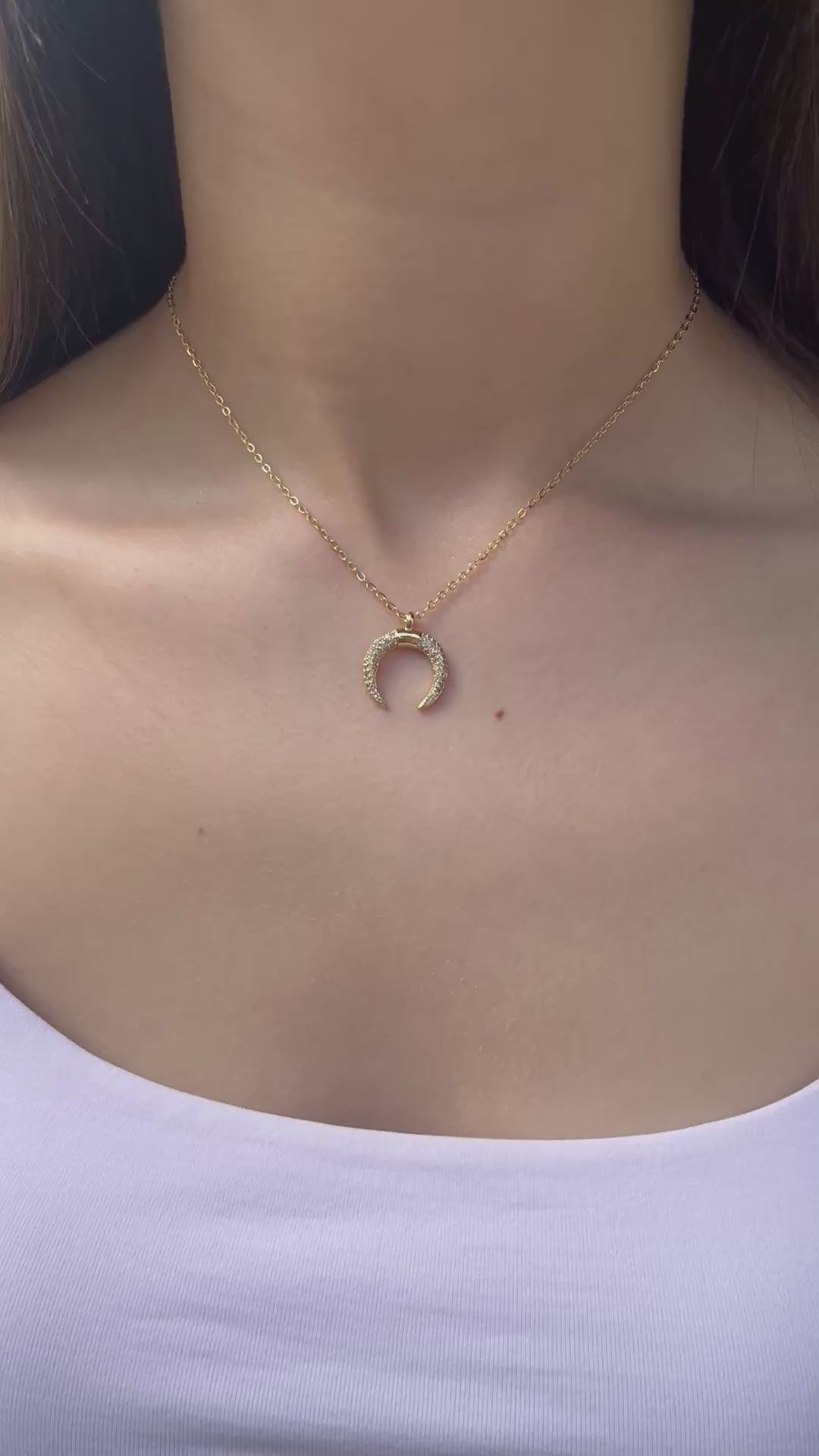 Choker necklace with zirconia moon pendants: 18K Gold Plated