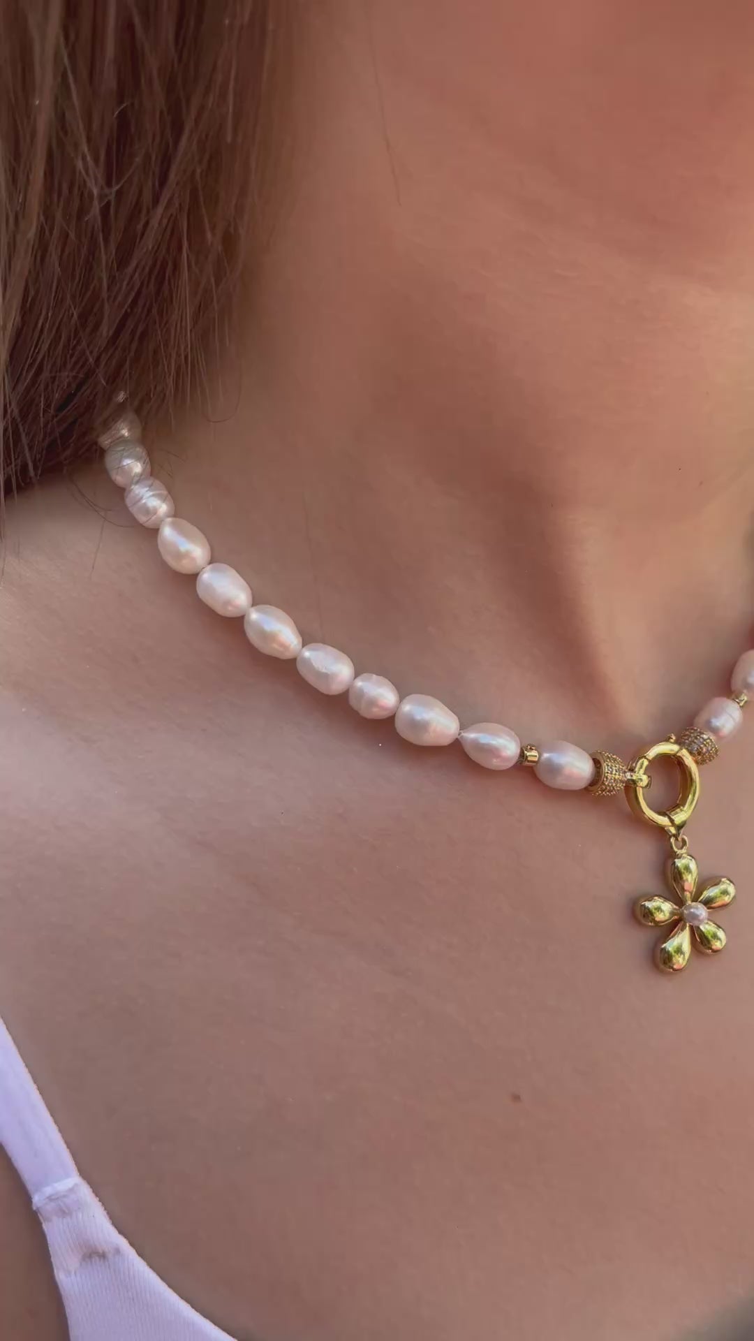 Freshwater Pearl Choker Necklace with flower pendant: 18K Gold Plated, Vintage Style.